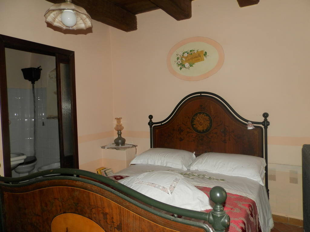 Residenza Di Paese Castello Del Poggio Hotel Ferentillo Kamer foto