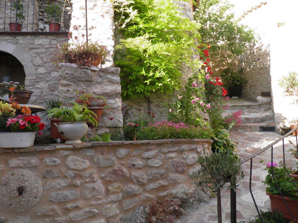 Residenza Di Paese Castello Del Poggio Hotel Ferentillo Buitenkant foto